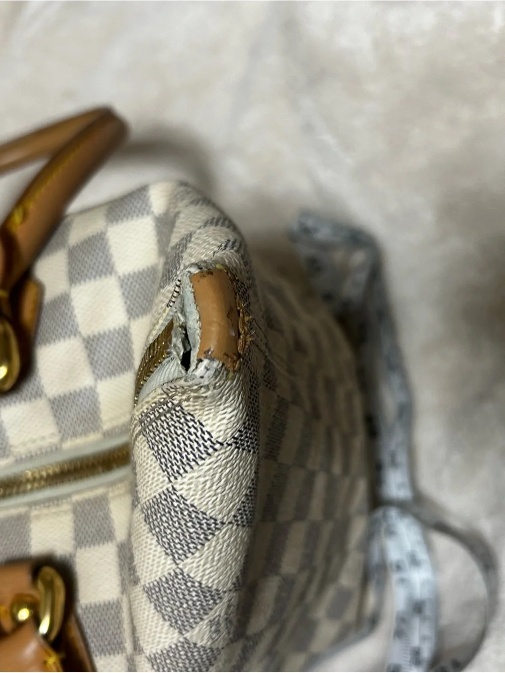 Louis Vuitton Saleya Damier Azur MM Tote - Picture 13 of 16